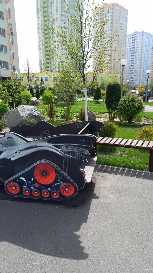 1 Поверх Ж К Паркові Озера Метро Дарниця Daire Kiev Dış mekan fotoğraf